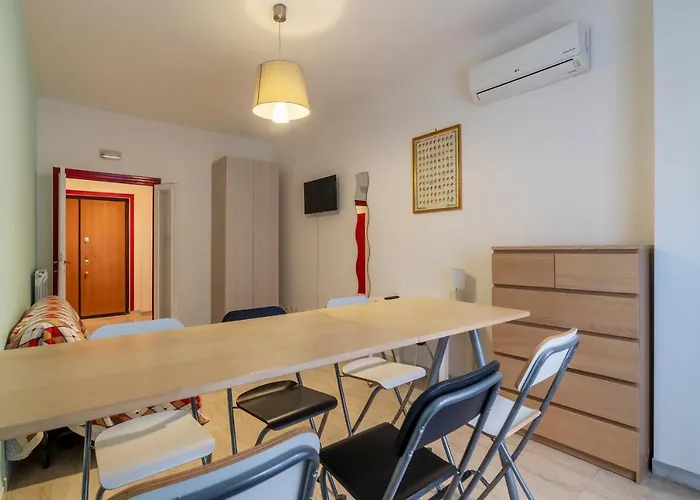 Mm Cipro With Balcony Apartment Rom